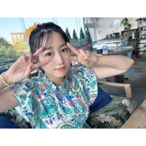 Coco Hayashi Instagram - 🌺🌴✈️
．
2024.06.28(fri.)
⁡
林鼓子 旅PHOTOBOOK
〜ココいちばん！〜
発売となりました！✨️
⁡
初の沖縄。
楽しい思い出を、ギュギュッと詰めた一冊です。
⁡
このトキメキが、
皆様にも届きますように。
⁡
そしてあなたの
#イチバンかわいい林鼓子さん
になれますように♡♡
．
ご購入はぜひゲーマーズさんにて✨
オンラインストア
↓↓↓
https://www.gamers.co.jp/pd/10728020/
(URLはストーリーにも添付いたします！)
．
．
#林鼓子 #photobook  #ココいちばん 
#沖縄 #okinawa