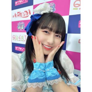Coco Hayashi Instagram - 🌈🎙️🔥
．
2024.03.09(sat.)〜03.10(sun.)
LoveLive! Series Presents ユニット甲子園 2024
ありがとうございました！
．
A・ZU・NAとしてパフォーマンスするのは、5月のにじたび！東京公演ぶりでした！🌈✨️
⁡
私は、「Blue!」を初めて歌わせていただきました！
いかがでしたか？🫧
皆様の元へ、キラキラ光るシャボン玉の泡が飛んでいく幻想的な様子をみて、
もっともっと、A・ZU・NAとして
ニジガクのメンバーとして
せつ菜とともに見たい景色があると改めて思いました！
⁡
A・ZU・NAにも虹ヶ咲にも
皆様に聴いていただきたい楽曲が
まだまだたくさんあります。
⁡
これからも"七変化"の魅力で
皆様を虜にできるよう、頑張りますっ！
．
ユニット"甲子園"ということで
一体どうやって他のユニットと競い合うのか…と思っていましたが、"競い合う"のではなく、互いに切磋琢磨し合い、ラブライブ！シリーズの一員として手を取り合い、よりよいライブを作ってゆくということなのだと、ライブを通して実感しました！
⁡
これもまた、青春。
この輝きが、トキメキ。
⁡
スクールアイドルっていいですね…！
⁡
皆さんのパフォーマンスがほんっとうに眩しくて、私はラブライブ！シリーズが好きだなぁと思ったし、
私があの日、焦がれ続けた光に手を伸ばしたときから、全てが始まっていたんだなぁと感慨深くなりました。
⁡
またこうして、ラブライブ！シリーズのイベントがあったらいいな。
⁡
そのときまで、また一歩ずつ頑張らないとですね！せつ菜さん！🎙️🔥
⁡
改めまして、
会場に足を運んでくださった皆様、
配信で応援してくださった皆様、
ありがとうございました！
．
．
#ユニット甲子園Day1
#ユニット甲子園Day2
#lovelive #虹ヶ咲