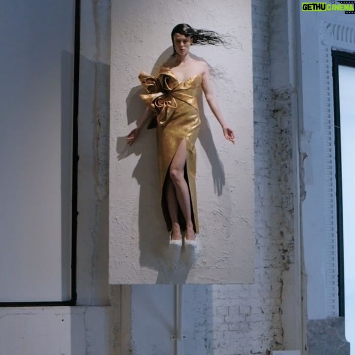 Coco Rocha - 16.4K Likes - Serious question, how is today FRIDAY and it was it was only MONDAY that I was mounted to the wall for @irisvanherpen? What a week, feels like a month!
Styling: Jerry Stafford
Music: Salvador Breed
Hair: Eugene Souleiman
Production: Jonas Kraft
Make-up: Karin Westerlund
Photography: Franck Bohbot
Video: Vincent Stam & Jip Mus
Video: Michel Mölder & Tomas Kamphuis