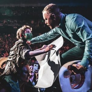 Cody Johnson Instagram - Thanks for rockin with us, Anaheim. It was one to remember. Y’all were good to me and the boys! On to the next one!

Photos - @jttex