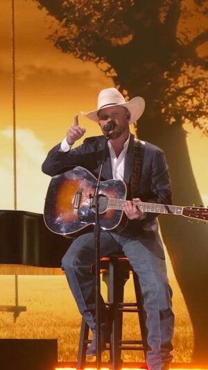 Cody Johnson Instagram - @codyjohnson melted our hearts with that performance of “Dirt Cheap” 🥺 

Watch the #ACMawards now ➡️ @PrimeVideo
