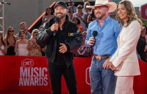 Cody Johnson Instagram - Thank you @cmt for a great night in my home state! #ThatsTexas

📸 @jttex