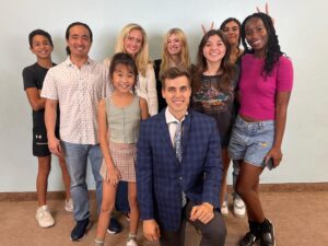Cody Linley Instagram - Shout out to the inspirational actors that I had the pleasure of working with this week! 🙌 Y’all inspire me to continue to learn and have fun with my passion of storytelling. 😎Wishing y’all the best! ❤️🎥 💫 
•
•
•
#actingcoach #actingclass #auditionskills #meisnertechnique #texas #codylinley #fun