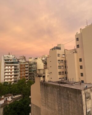 Colette Instagram - Jour 50 : Actuellement entrain de préparer notre prochain gros week-end en Argentine. 

Après avoir été émerveillée par le Nord (et le désert de sel notamment) , on a décidé de se lancer sur la partie sud. Il y a énormément de randos, et de paysages sublimes à voir ✨