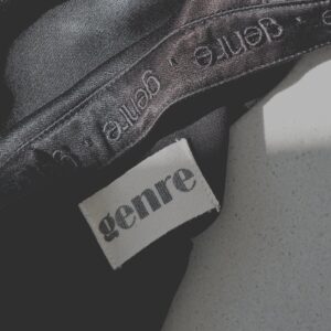 Colette Instagram - 📣 ANNONCE 10K 📣 CONCOURS TERMINÉ
Bon c’est vrai qu’on est plus proche des 15.000 que des 10.000 maintenant mais je tenais à vous remercier de votre soutien de tous les jours avec un cadeau particulièrement significatif pour moi 🤍

Vous savez, ou peut être pas que j’ai eu l’occasion de créer et de gérer ma propre marque de vêtements. Cela a été mon plus projet (et ma plus grosse déception à la fois) mais la bonne nouvelle dans tout ça c’est que je propose à 3 personnes de gagner la pièce de leur choix pour fêter la belle petit communauté que nous sommes. 

Pour cela : 
- Me suivre (le but c’est de remercier ceux qui sont présents et qui soutiennent) 🤍
- Taguer 2 personnes de votre choix. 

Je vous annoncerai les résultats en story et contacterai les gagnants du tirage le mercredi 31/10 (histoire que vous soyez de bonne humeur avant Halloween 🎃).

Sinon encore merci pour tout, vous êtes des pépites ♥️