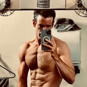 Colin Donnell Instagram - This was back during @sharkonbroadway.
I had never been this lean before. Also never this tan (it’s fake).
I don’t know that I’ll ever be this lean again or that I even want to be but now I know I can do it. And do it in a healthy way so that’s a big something. Thanks to @macrofactorapp for the nutrition help, not an ad it just has been essential to getting me on track.
I definitely won’t be spray tanning anytime soon if I can help it.
I’ve put some weight back on and it feels good, maybe even better but it’s also a bit of a head trip, funny how that all works.
Anywho, I worked hard and this was a result. Let’s go 2024, let’s see what we can do next.