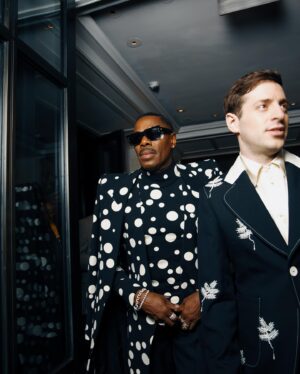 Colman Domingo Instagram - What a night. I truly wish I could describe all. It was such a dream. I am thankful for the blooming friendship and artistry of @willychavarrianewyork who I admire as a human and an innovator. @waymanandmicah with all the details and nuance, you are the baddest brothers in the business. You create a whole team who work to get every detail right.  Ynes had my whole back last night. The face, the male beauty look was all the handiwork of my ride or die groomer @jam_rich The Green eyes and mystical shadow work took my breath away. @davidyurman jewels and @iwcwatches took everything from the sky to the heavens. For my first outing at the Met Gala I felt all the things I hoped to feel. Inspired by all the artist I work with, share space with and have a good time showing up and showing out. It’s for the culture. @wolfkasteler @liebmanentertainment and @thegershagency for always working out every single detail to make sure that I am present, joyful and cared for. @monsieur_wyzard.tiff 📸 and @mayaiman