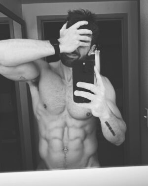 Colt Prattes Instagram - Dear Lionel Richie,

Sunday morning was not as “easy” as described. 

-Colt