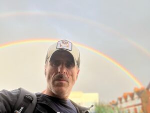 Con O'Neill Instagram - Happy pride manchester x
#pride #godsflag  #doublerainbow🌈🌈