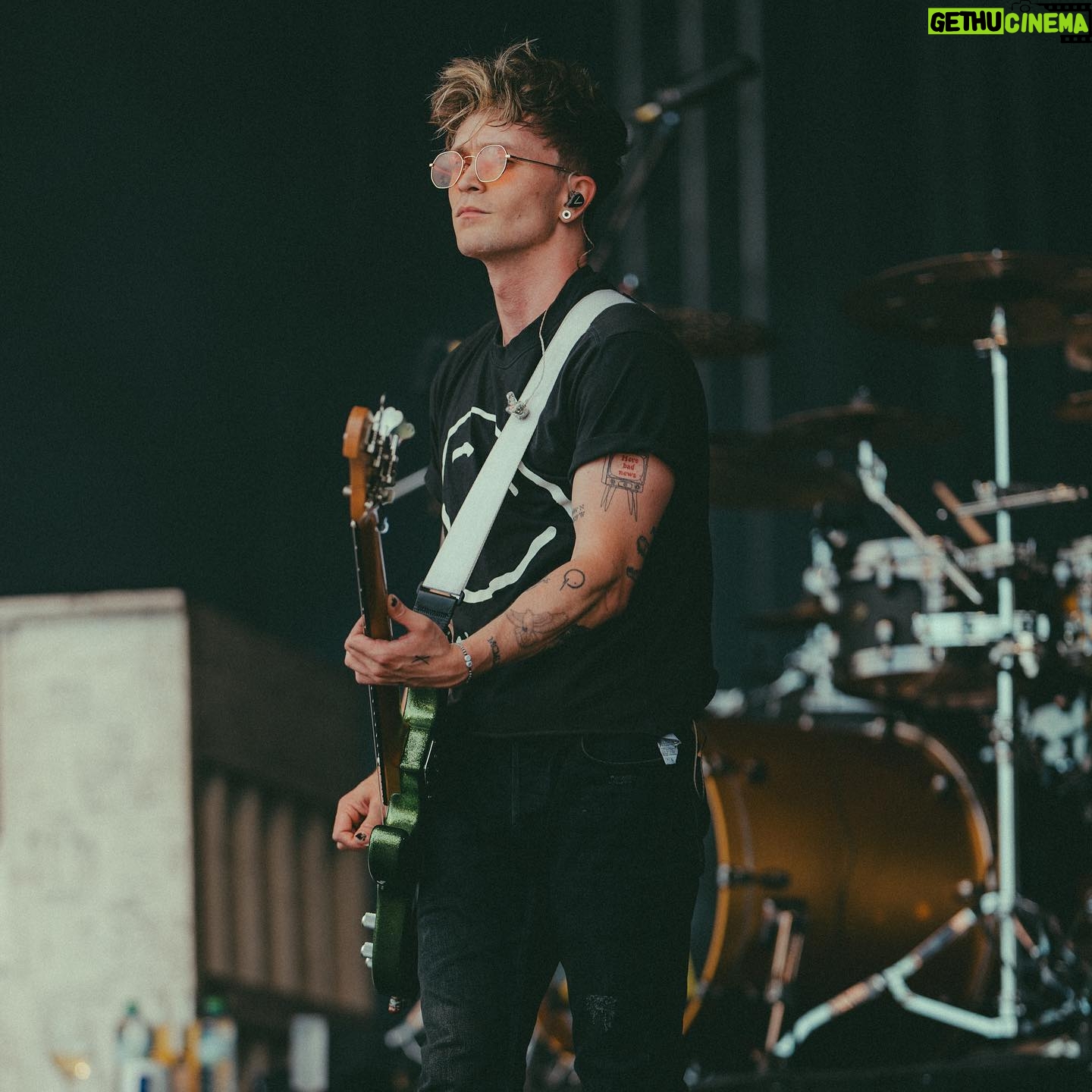 Connor Ball - 21.3K Likes - can we do this forever pls
@deansherwood
