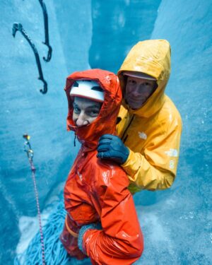 Conrad Anker Instagram - Sharing good and wet moments but always de “bonne humeur “
.
📷 @luxaltius 
.

.

#alpinismo  #climbingphotography #klettern #c_l_i_m_b #climbing_is_my_passion #natgeoyourshot #climbingzine #climbing_worldwide #climbinglife #mountainclimbing #climbingmountains  #climbing_photos_of_instagram #climbingismypassion #alpineclimbing #mountaineering  #climbinginspiration #doyouclimb #accesstheinaccessible #mixedclimbing  #iceclimbingimages  #mountainplanet  #eisklettern #natgeoadventure #thenorthface  #verticallife #isklatring #escaladaenhielo  #climbingpicsofinstagram #arrampicatasughiaccio #climbingworldwide