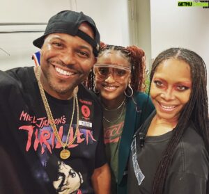Coodie Simmons Instagram - If you haven’t seen #unfollowme tour with @erykahbadu & @yasiinbey live check your local listing. Me & Ivy had an amazing time! What a show! Thank you Big Mike and Badu for the Love!
