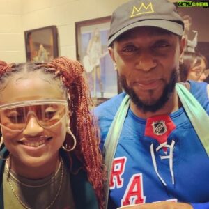Coodie Simmons Instagram - If you haven’t seen #unfollowme tour with @erykahbadu & @yasiinbey live check your local listing. Me & Ivy had an amazing time! What a show! Thank you Big Mike and Badu for the Love!