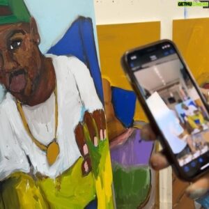 Coodie Simmons Instagram - I was going to save this footage 21 years or more for @eyesrevive documentary. 😂  #coodieonthecamera 🎥 FYI I didn’t commission this painting although I collect his work. It was a honor to sit for him and be in his future portrait show.  @eyesrevive is an amazing #artist ! #art Thanks for allowing me to capture your #jeenyuhs . @matboogie781 & @classy.tracey was in the building! #family #love