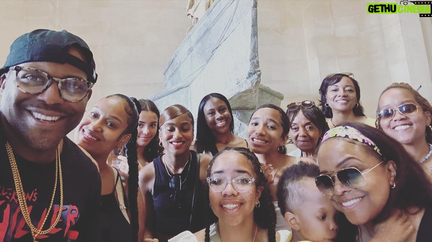 Coodie Simmons - 3.7K Likes - Happy Birthday to my Bookey! It was this day 16 years ago when she was born 2 pounds. Now she’s modeling in Paris beautiful & health! My family came out for the 1st time to celebrate with their Cousin/ Grand Daughter/ Niece. GOD is Amazing! #love #family