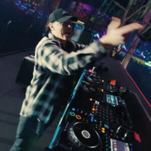 Coone Instagram - WHEN FOOTAGE SPEAKS LOUDER THAN WORDS. @beyondwland @basscon 🤯❤️
