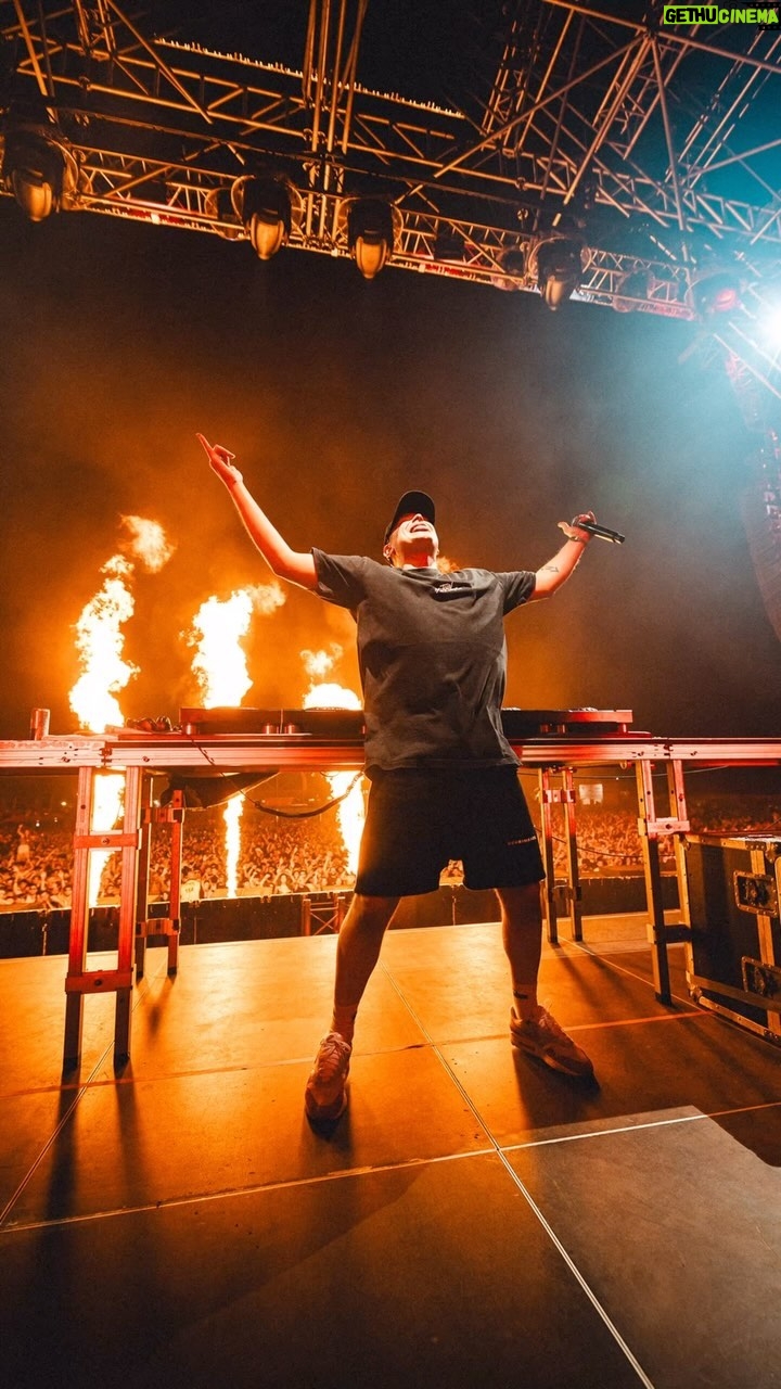 Coone - 2.1K Likes - Zero condições para lidar com a potência de @djcoone. 🧯
📸 @_finalversion
