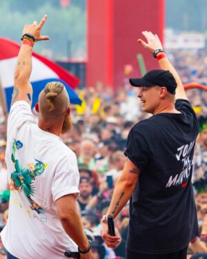 Coone Instagram - From all 4 corners of the compass, we have found our way to these holy grounds.

To all my brave warriors… I call upon you. Join us on this WARRIOR CRY. ⚔️