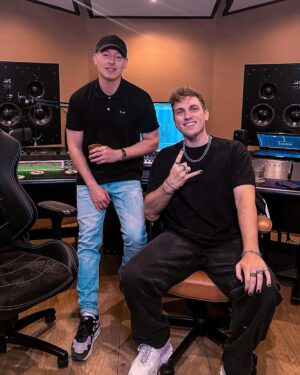 Coone Instagram - 𝘾𝙊𝙊𝙉𝙀 𝙭 𝙏𝙃𝙔𝙍𝙊𝙉 is on the way 🤟🏼😈

What kind of tune do u want us to make?!👇🏽
🔥🔥🔥 for RAW
❤️❤️❤️ for EUPHORIC

Enough emojis we might drop a preview next week!