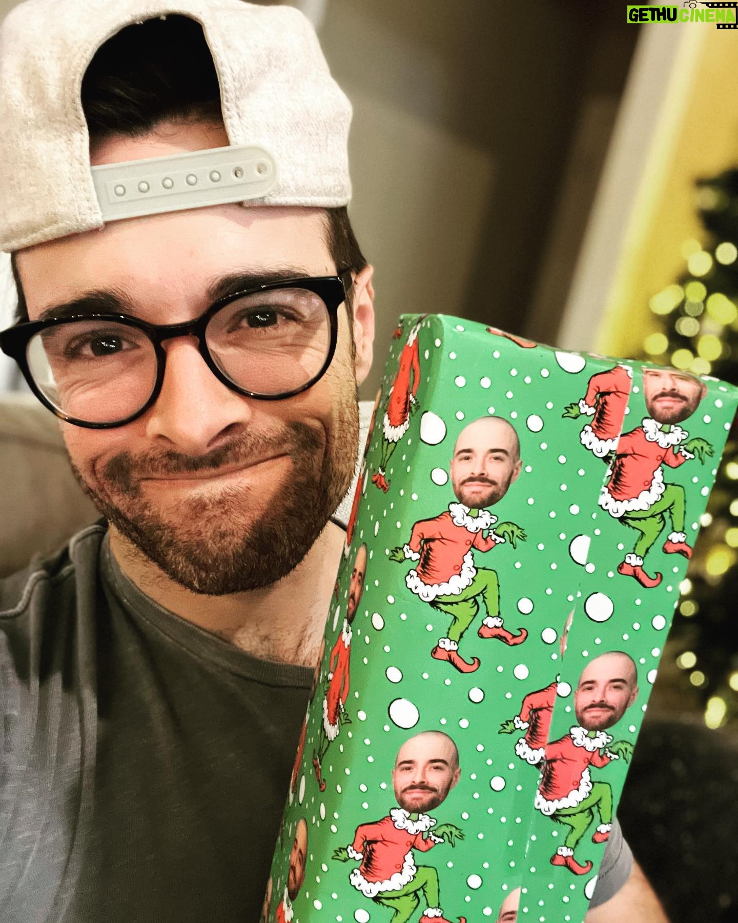 Corey Cott - 7.5K Likes - Merry Christmas! Weird wrapping paper mom!