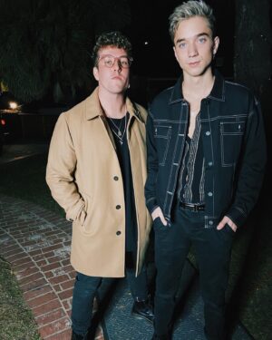 Corey La Barrie Instagram - Entering 2020 looking the best I’ve looked all year with my boy @seaveydaniel #dorey