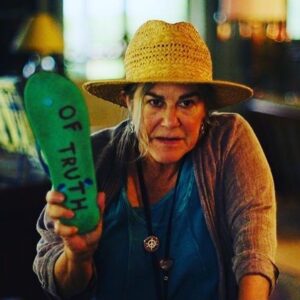 Corrine Koslo Instagram - Flip flop of truth!
Moonshine ep 3!
Bring it!
@moonshineseries#hubbards#cbcgem#cbc#moreshallberevealed#gratitudeknowsnobounds