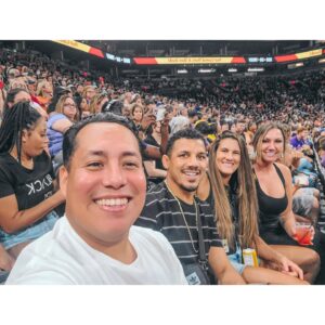 Cortney Casey Instagram - What a fun night at the @phoenixmercury game!! Got a little date night with @drakkar_klose, got to have a few drinks with my long time friend @rfuzy and was entertained by the one and only @titolopez88. #AZ #FridayNight #FootPrintCenter #BBall