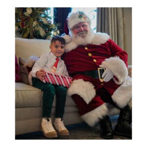 Cortney Casey Instagram - Merry Christmas!! Definitely a December to Remember. 
#AZ ##KloseFamily #SantaTime #KingKlose