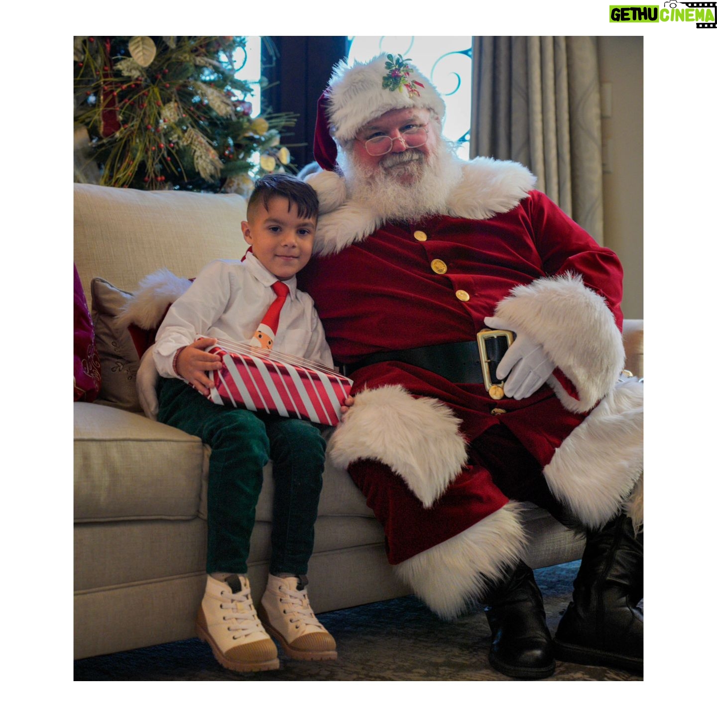 Cortney Casey - 315 Likes - Merry Christmas!! Definitely a December to Remember.
#AZ ##KloseFamily #SantaTime #KingKlose