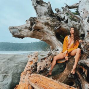 Cortney Palm Instagram - Earth. Air. Fire. Water. Spirit. Everything lives and dies. Everything is energy. Be love. 
.
.
.
(Last photo was my practice pic to see if it was worth the process to remove my warmth during a rainy/cold Washington day. Haha) 
.
.
.
#thirdbeach #pacificnorthwest #earth #mybodyismyart