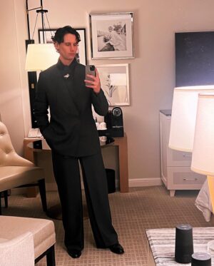 Cory Michael Smith Instagram - Last night’s Premiere of @maydecemberfilm was a DREAM. 

Thank you to #ToddHaynes for continually inviting me into your extraordinary world. Thank you @sermyberch and @therealgettymuseum for this script and for Georgie. Thank you to CASTING 🙌🏻 for this outrageously talented and kind collection of artists. Thank you to our masterful crew. Thank you to our producers for your trust and bravery. And thank you to those of YOU who see this film 🫶🏻

Styling: @brianmeller. Big thank you to @dior.