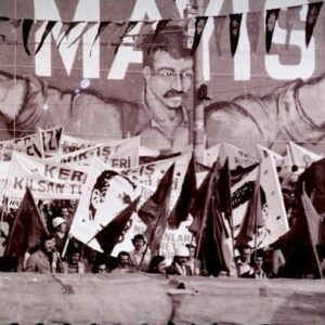 Coşkun Aral Instagram - 1 Mayıs 1977, 21. doğum günümdü ve ben kutlamalar için #Taksim’deydim. 
Tarihe Kanlı #1Mayıs olarak geçen o günü anlattığım videoyla katliamda hayatını kaybedenleri anarken baskısız ve engelsiz kutlanacak nice 1 Mayıs’lar dilerim.

Videonun tamamı Youtube’da #CoşkunAralAnlatıyor kanalında, bağlantı profilde.

Müzik: Sina Koloğlu
Gitar: Akın Eldes, Muammer Ketencioğlıu