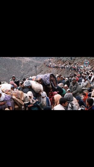 Coşkun Aral Instagram - 20 Haziran #DünyaMülteciGünü’ydü.
Yıllarını yakın tarihin en şiddetli savaşlarında geçiren bir #fotomuhabiri olarak herkesin bir sabah hayata #mülteci olarak uyanabileceği gerçeğini hep anlatmaya çalıştım.
Tabii, doğru bir #göç politikasının önemini de. Bu videonun tamamına ve #mültecilik ile ilgili hazırladığımız diğer videolara şimdi Youtube’da #CoşkunAralAnlatıyor kanalından ulaşabilirsiniz. Link profilde.