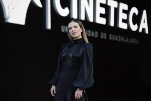 Costanza Andrade Instagram - En Jalisco estamos de fiesta. Orgullosa al ser parte de proyectos que enaltecen la belleza, complejidad y evolución de nuestra tierra . 

Felicidades @rafalaradirector @ivonnenino @btfmedia @filmajalisco por #PanchoVillaLaSerie y a todo el talentoso equipo en este viaje.

Fotógrafo @elchaff 

Vestido de @benitosantosoficial
Joyería @liriajewels 
styled by @steponfashion