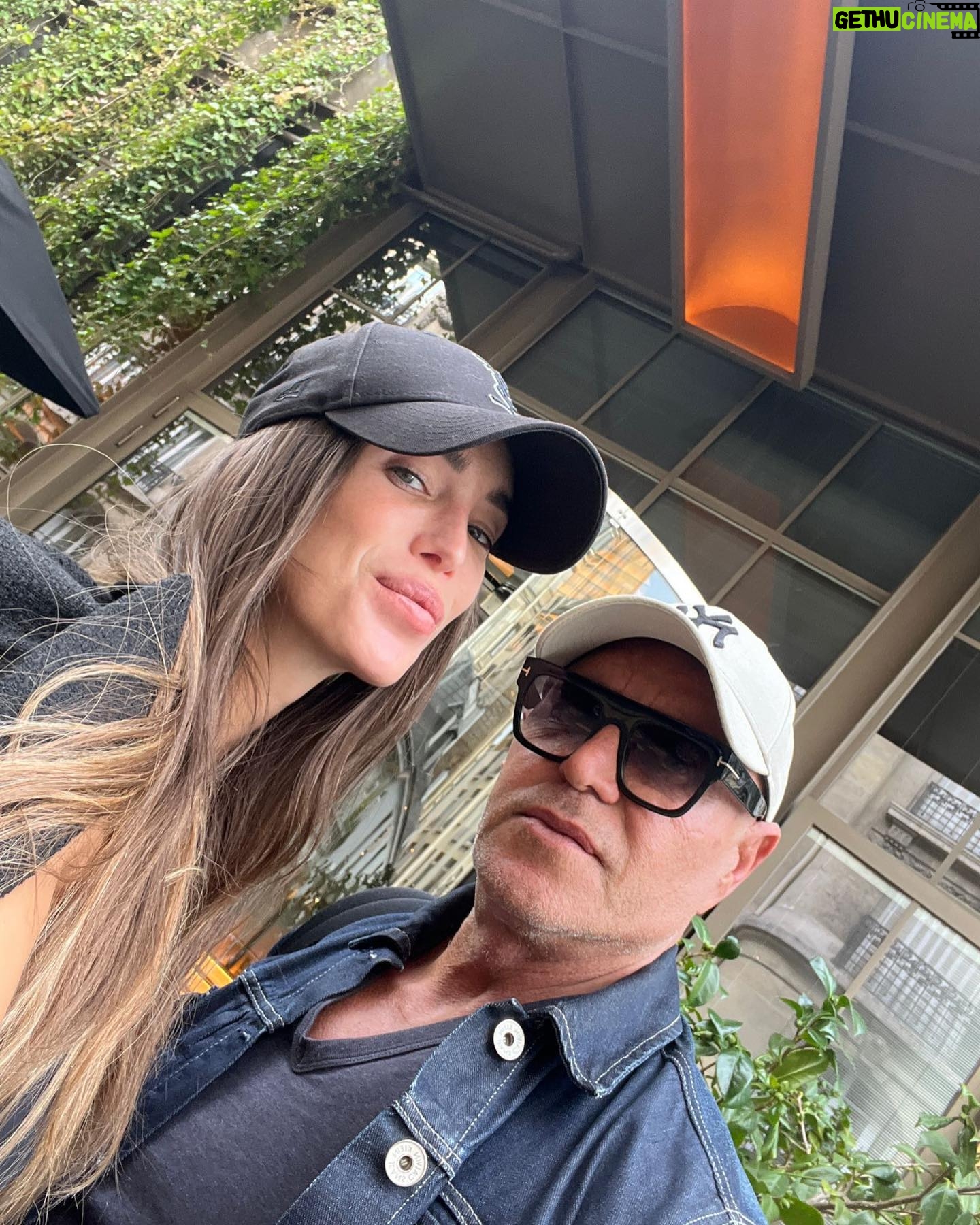 Coto Matamoros - 5.6K Likes - Vuelta a París y a mi hotel preferido, @brachparis . Siempre nos vamos pensando en volver. Gracias una vez más. #brachparis