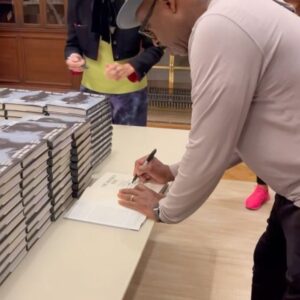 Courtney B. Vance Instagram - Day 2 of The Invisible Ache book tour: @drrobinlsmith and I started off the day in NYC with @gayleking @nateburleson and @cbsmornings, then off to Baltimore to @prattlibrary. B-More, y’all came through! Thank you for spending the evening with us! Today is Washington DC at @fox5dc in the morning and the #MLKLibrary with @mahoganybooks! DC, we can’t wait to see you!