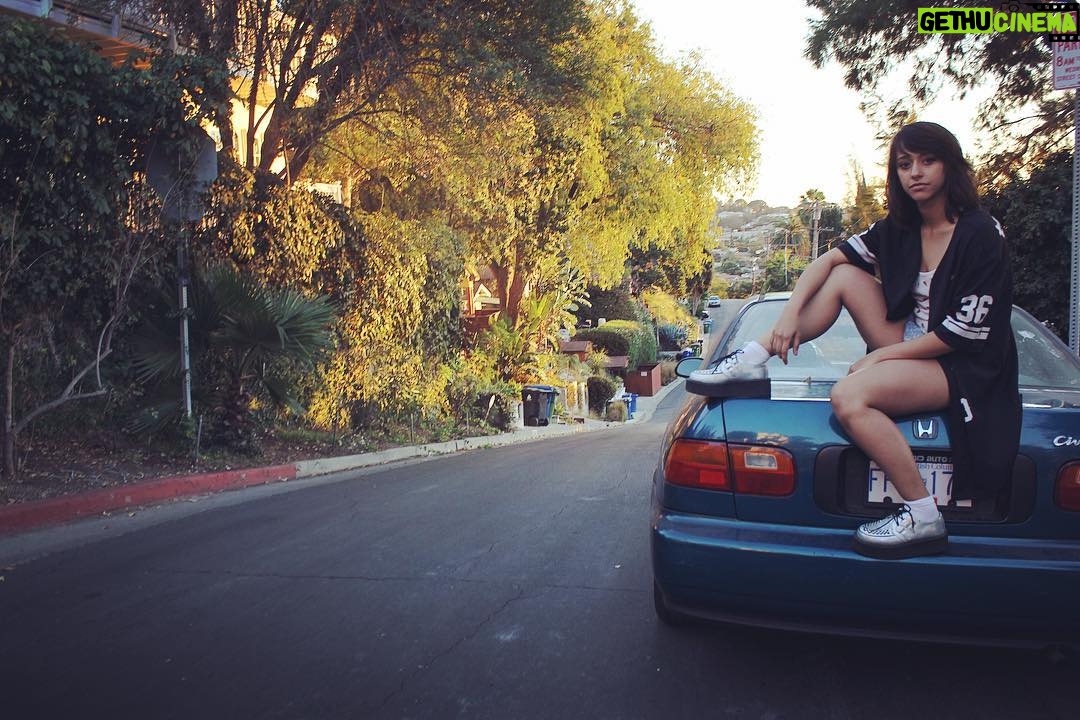 Courtney Bandeko - 237 Likes - When the outfit's this fleek, the sunset's this bomb, and you're cruisin' around in a turquoise dream, lasso your friends and TAKE A FDERN'd PHOTO! Take 10!