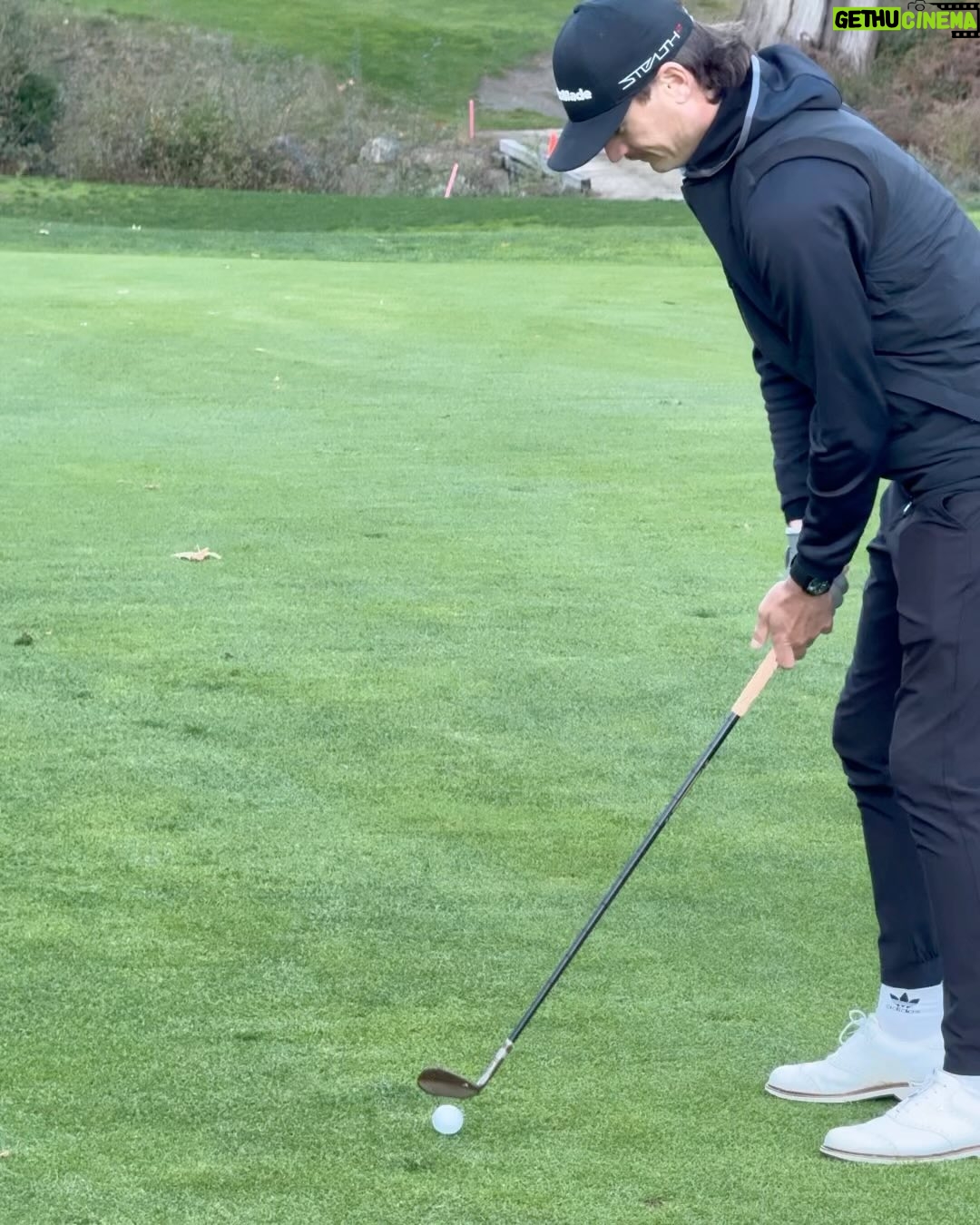 Craig McMorris - 2.7K Likes - Great day for it.
🐻 ⛳️=🤠
@mikeyciccarelli and I were lucky enough to play one of Canada's most beautiful courses with one of the kindest and most talented humans out there. The slinger king!!!! @macbouchergolf thanks for hosting us and thanks for the fantastic day.
📸 @tiffanigolfs