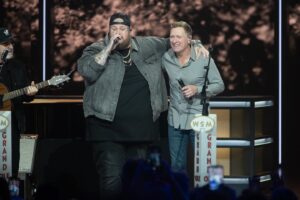 Craig Morgan Instagram - Celebrating 15 years at the @opry with some good friends! Thank you to @jellyroll615, @traceadkins, @sixstringsoldiers and everyone else who joined us last night!