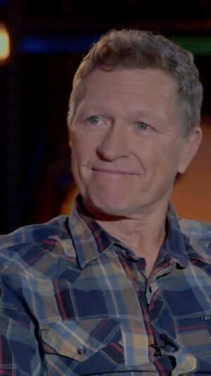 Craig Morgan Instagram - Music has therapeutic powers and this week I get to share with you just how much it helped me during my time in the Army on an episode of Talking in Circles with @ClintBlack! Tune in TONIGHT at 10/9c pm on Circle Network or stream free on the Circle Now app. @CircleAllAccess