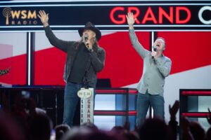 Craig Morgan Instagram - Celebrating 15 years at the @opry with some good friends! Thank you to @jellyroll615, @traceadkins, @sixstringsoldiers and everyone else who joined us last night!