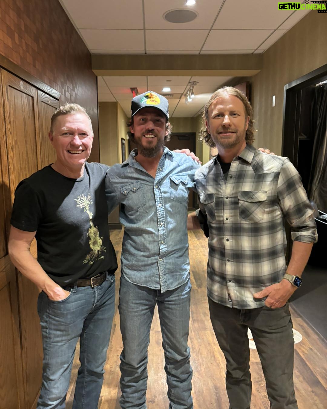 Craig Morgan - 2K Likes - What a great night at the Grand Ole Opry with my friends The Isaacs, Dierks Bentley, Dailey & Vincent, and not pictured Henry Cho, Don Schlitz