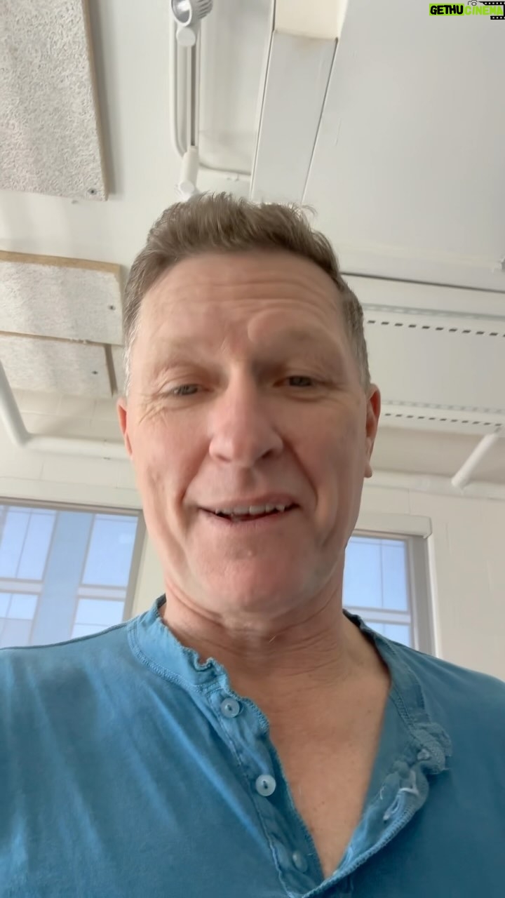 Craig Morgan - 2.5K Likes - If you like the original version of “That’s What I Love About Sunday”, check out the version I put out with my good friend @garylevox!