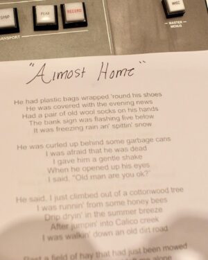 Craig Morgan Instagram - Me and @jellyroll615 had an amazing time recording “Almost Home” for the ‘Enlisted’ EP! Enter to win a lyric sheet signed by both me and Jelly at the link in my bio!