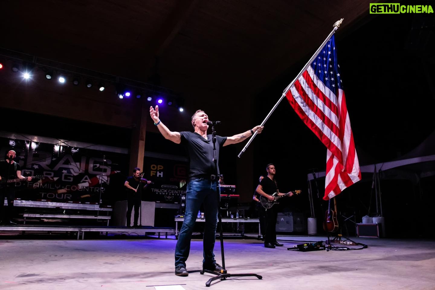 Craig Morgan - 1K Likes - Happy Flag day everyone. What it represents White signifies purity and innocence, Red, hardiness & valor, and Blue, the colour of the Chief signifies vigilance, perseverance & justice. God Bless America