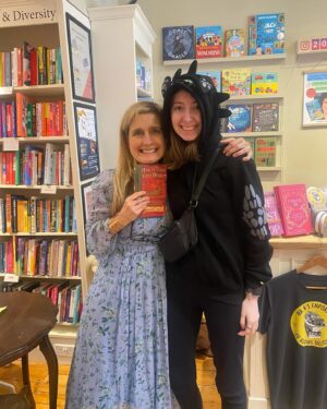 Cressida Cowell Instagram - THANKYOU to everyone who came to my signing at the truly magnificent @mrbsemporium in Bath, you were all just wonderful, and thankyou for bringing all your ideas and your drawings and creativity…

#❤️📚
#WhichWayRoundtheGalaxy book tour