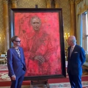 Cristián Contreras Radovic Instagram - EL PRIMER RETRATO OFICIAL DE CARLOS III 👑
¿Qué les parece?

✅️ #DocFiles 🌏🌍🌎