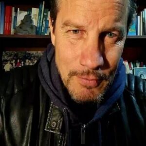 Cristián Contreras Radovic Instagram - CONDENADOS AL EXTRACTIVISMO
¿Será imposible hacer baterías de litio chilenas?

📢 PREVENTA 👉 https://wa.link/dur9kd‼️
EL DESPERTAR DE LA CONCIENCIA 💛 
📌 Viernes 28 de junio de 2024 🕡 18:30 hrs.
🏨 Hotel RM, Av. Pedro de Valdivia 164, Providencia, Santiago, Chile 🇨🇱.
👉 Inscripciones al WhatsApp  5692684 7178 o inscripciones@akademia.cl

📣 CUPOS LIMITADOS‼️Única presentación en Santiago. 

✅️ #DocFiles sin censura 🌎🌏🌍
@akademiavirtual
