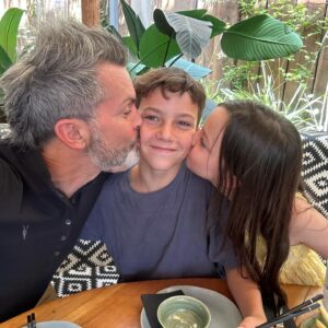 Cristián Sánchez Instagram - Hay amor más lindo y puro que el amor a/de los hij@s??? Me emociona!!! Celebrando el día del amor ❤️ con la Gracia y Facu… Espero que tengan un lindo día!!!! #diadelosenamorados #valentines #happyvalentinesday