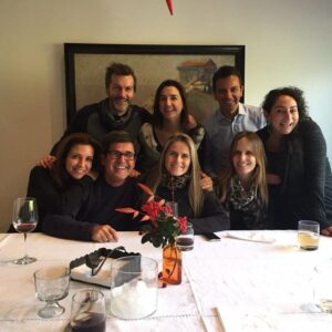 Cristián Sánchez Instagram - Nos conocimos hace más de 20 años haciendo el matinal del 13 VIVA LA MAÑANA ☀️… y esa amistad sigue hasta hoy!!!! Mucha risa… 🤣 Los quiero!!!! 😍❤️